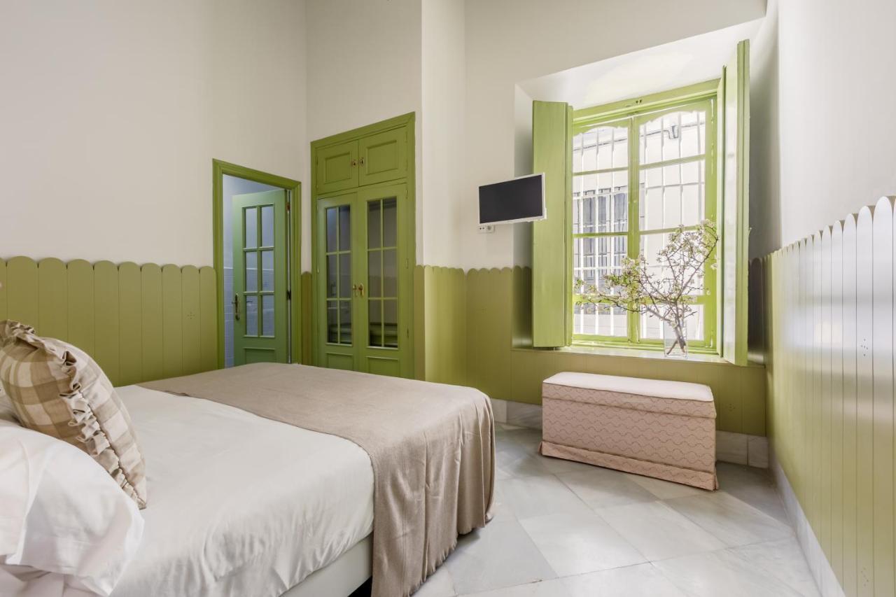 Nuea Giralda Hotel