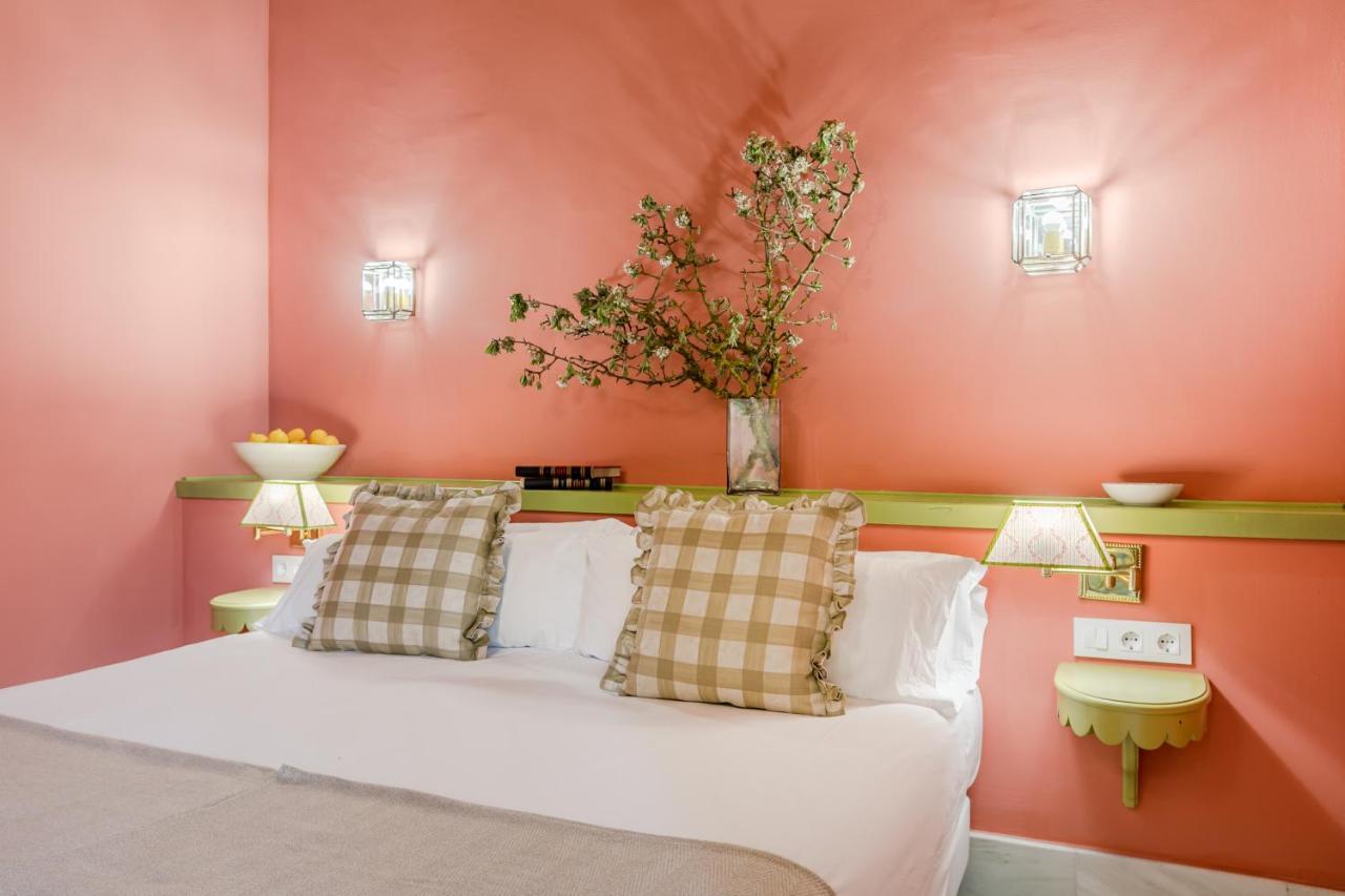 Hotel Nuea Giralda 2*