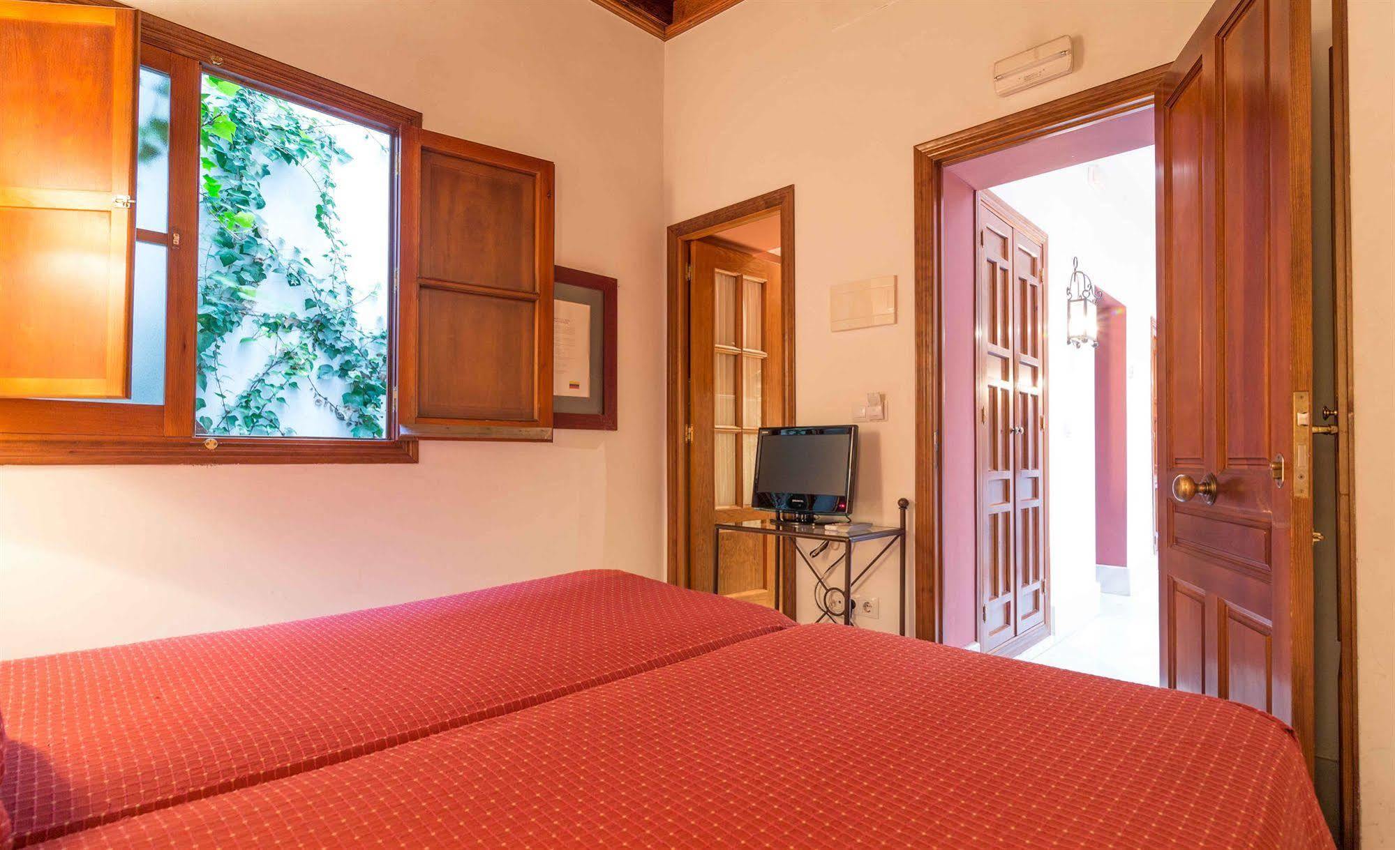 Hotel Nuea Giralda